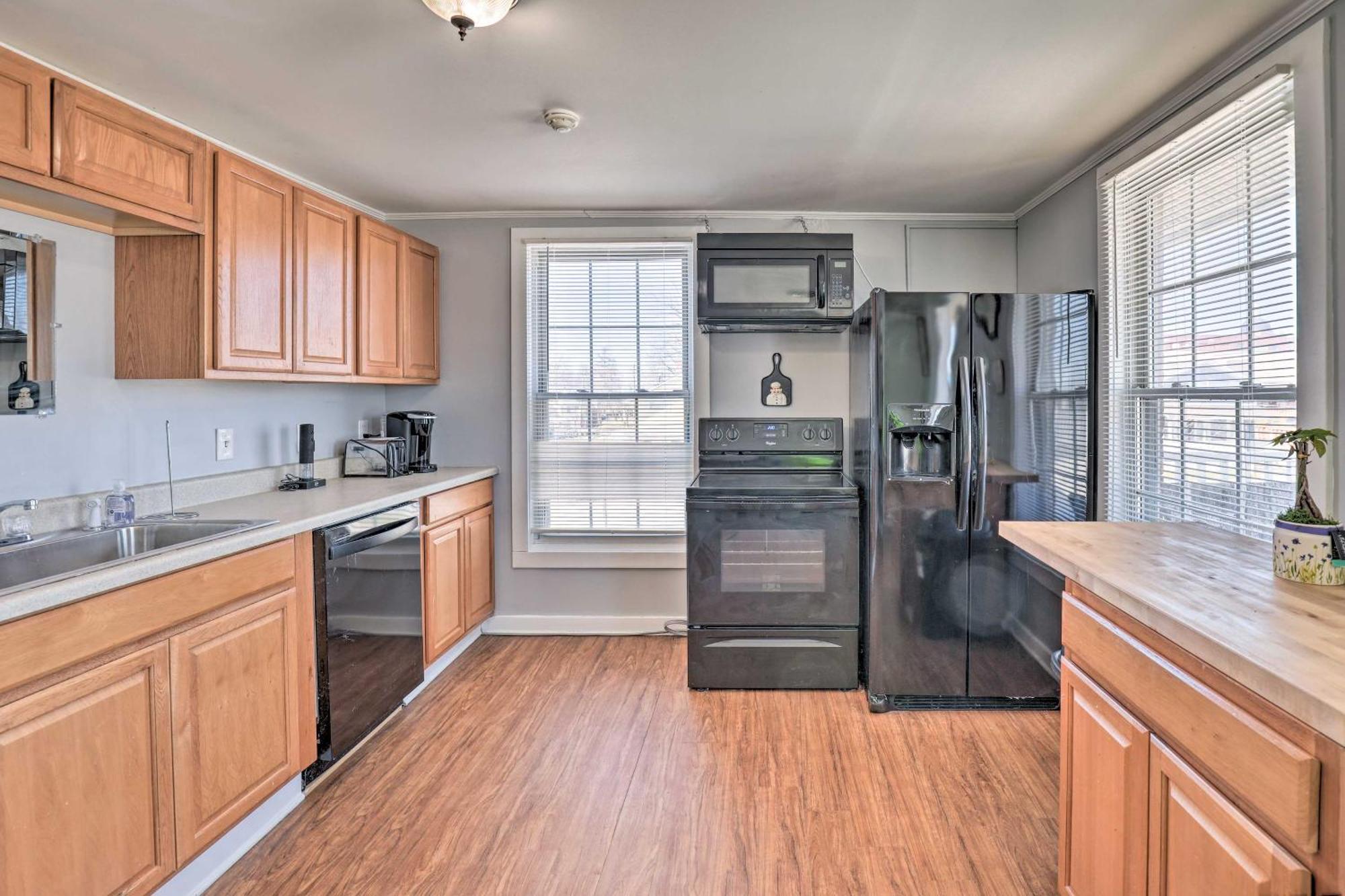 Downtown Canandaigua Apt 1 Mi To Lake And Pier! מראה חיצוני תמונה